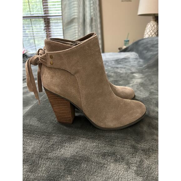 Franco Fortini Lyza brown suede stacked heel booties, Size 8 - Picture 3 of 14